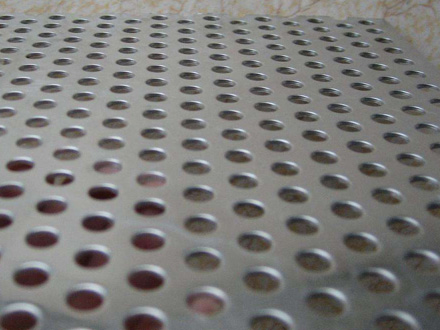 鐵(tiě)闆沖孔網